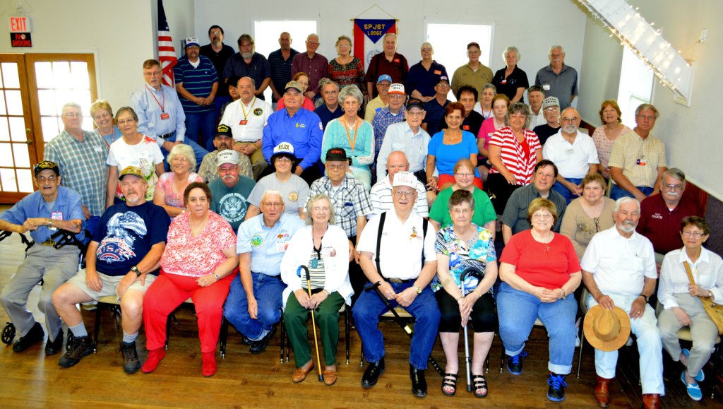 7290 TRAFFIC NET   
Beyersville (Taylor), TX
 May 30, 2015
Group Photo by Norman AD5EF