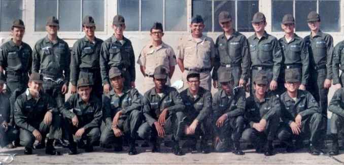 N5RL USAF pic 1970 Keesler AFB, Biloxi, MS 3rd from left back row